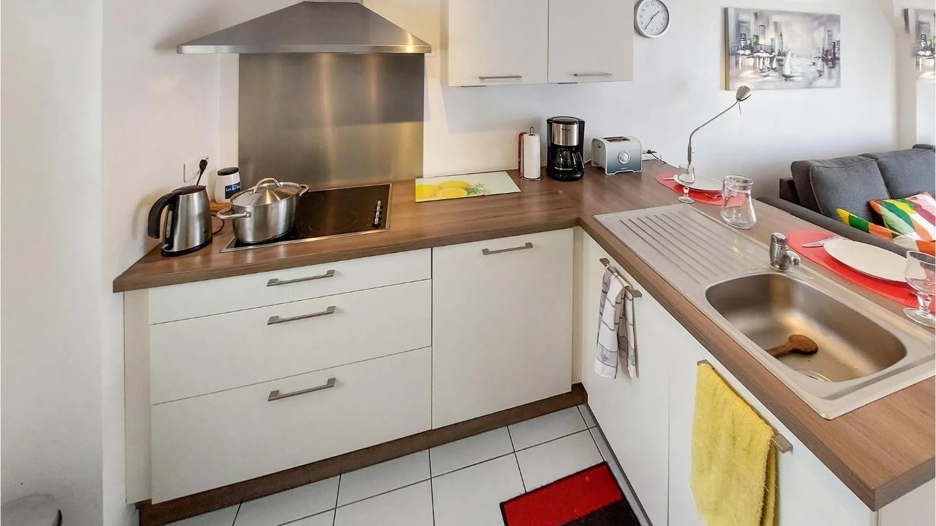 Beautiful Apartment In Damgan With Wifi