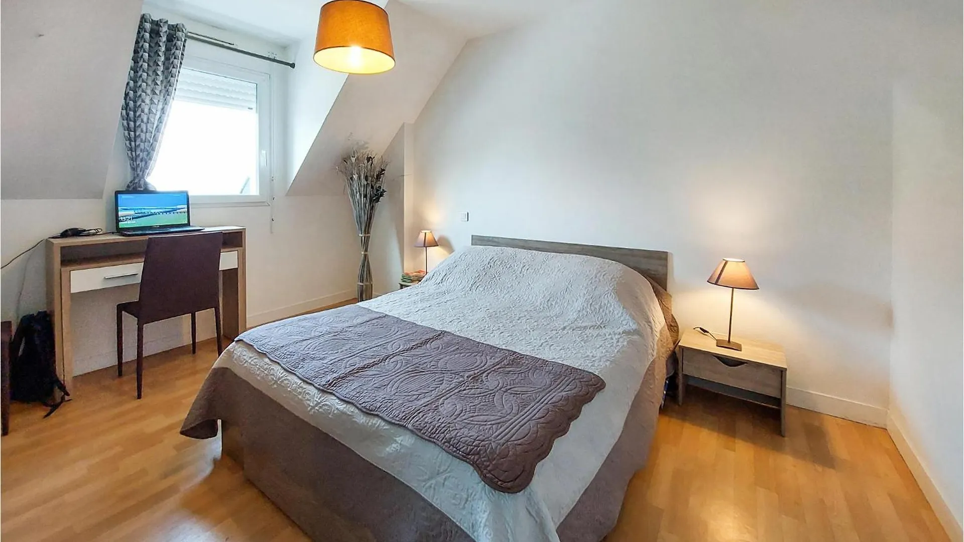 Beautiful Apartment In Damgan With Wifi 0*,  France