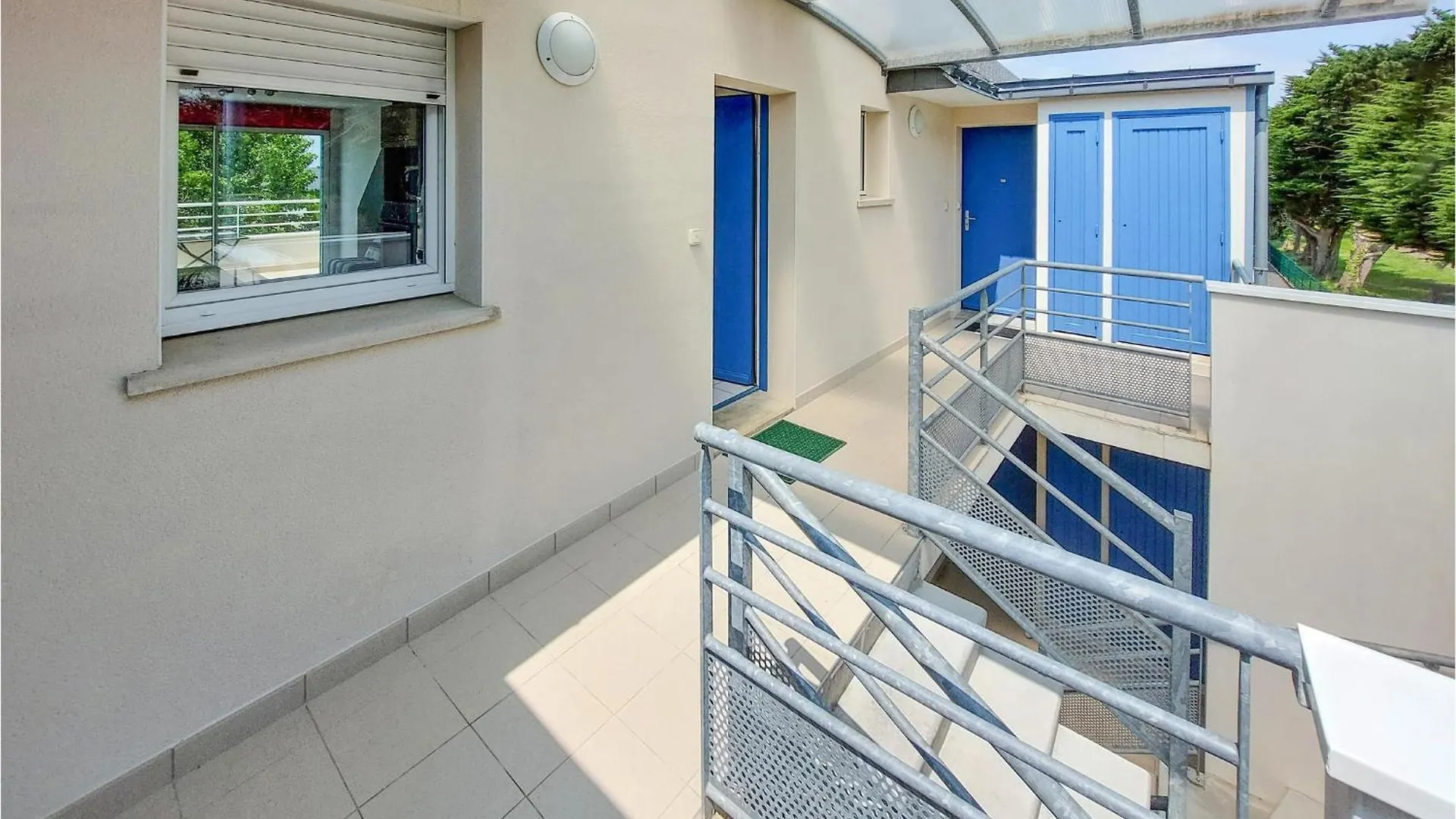 Beautiful Apartment In Damgan With Wifi 0*,  France
